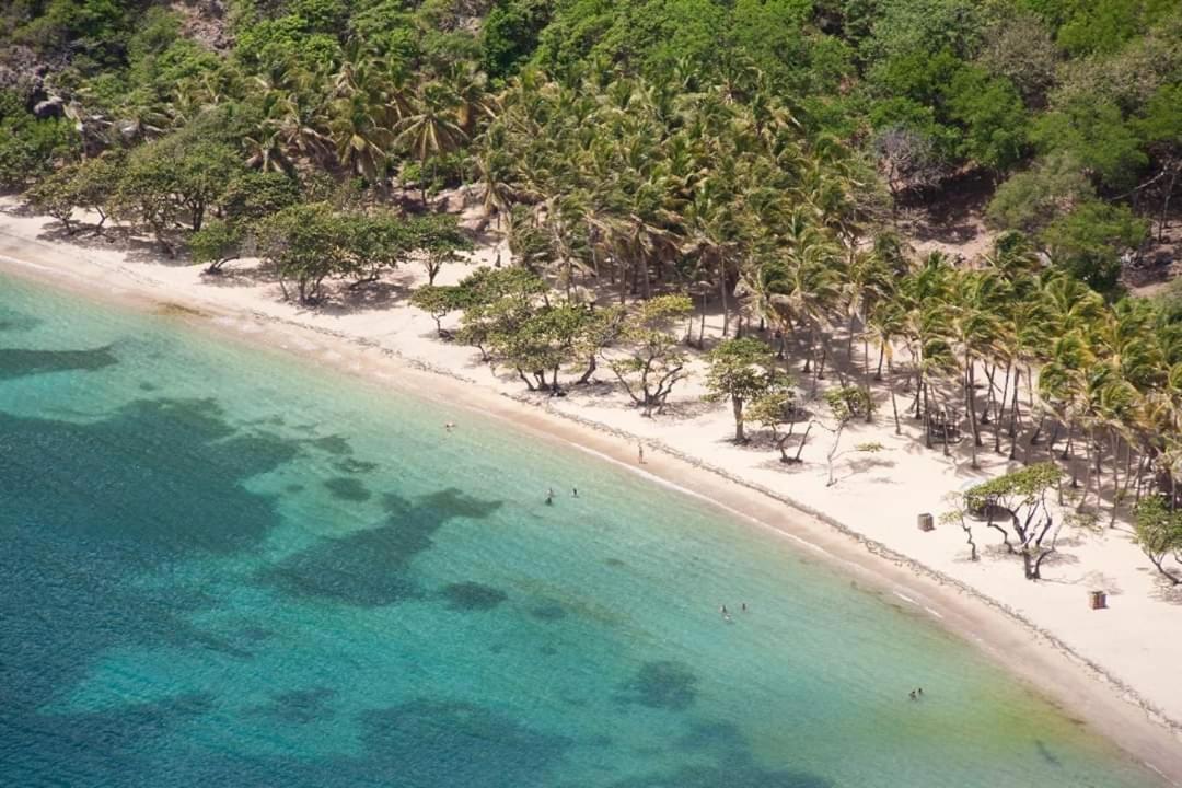 Villa Cana Et Son Spa A Terre De Haut Экстерьер фото