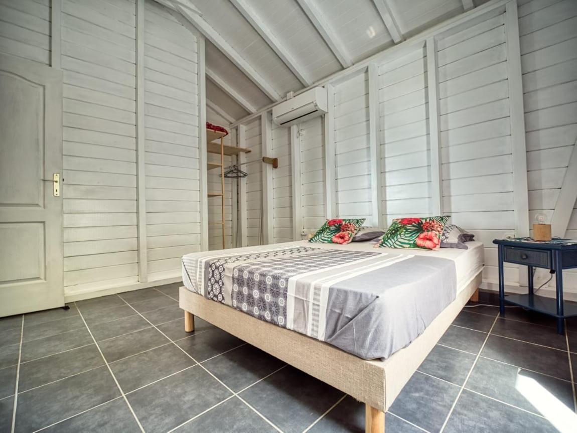 Villa Cana Et Son Spa A Terre De Haut Экстерьер фото